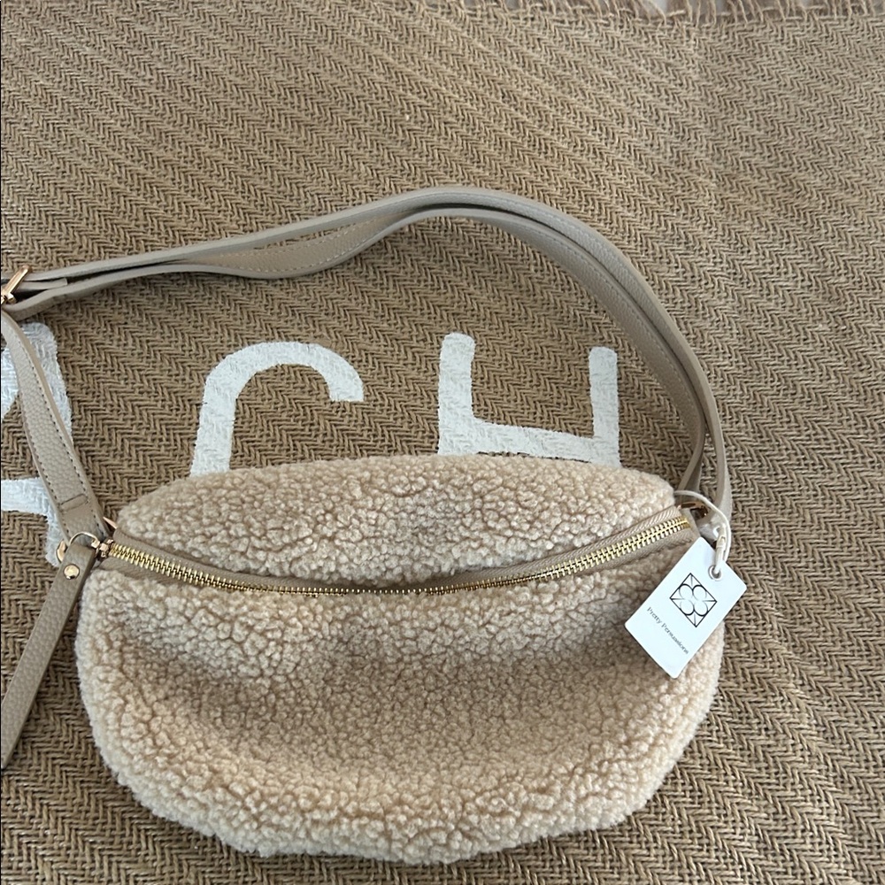 Pretty Persuasions-cross body adjustable sling bag  in Beige Sherpa with gold